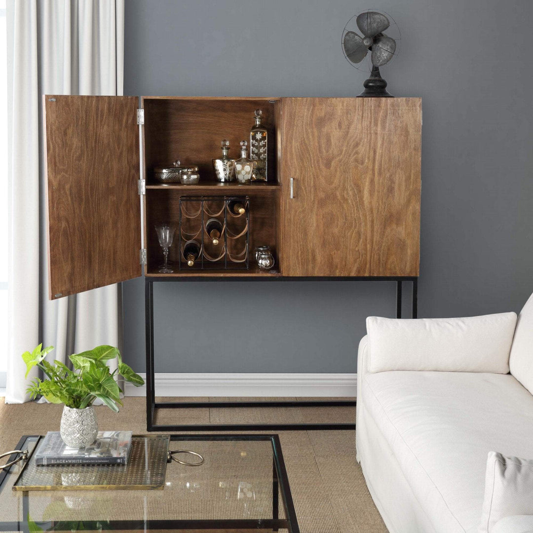 Cabinets & Shelves